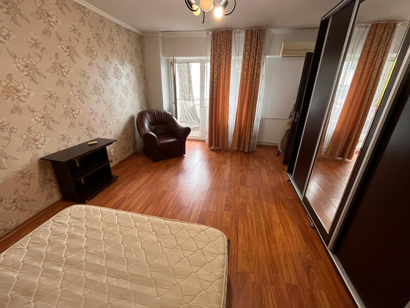 Dristor 4 min metrou, str. Traian Popovici